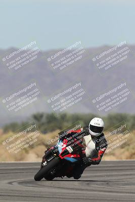media/Oct-13-2025-Moto Forza (Mon) [[a66d839500]]/2-A Group/Session 3 (Turn 16)/